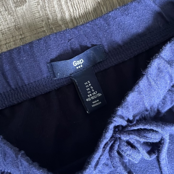 Gap Skirt - Picture 4 of 4